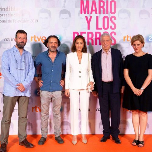 FOTO CALL MARIO Y LOS PERROS